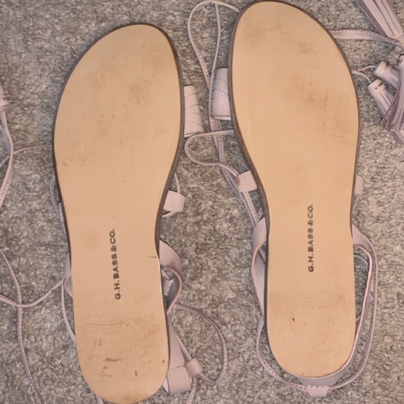 G.H. Bass & Co. sandals LIKE NEW - Picture 2 of 4